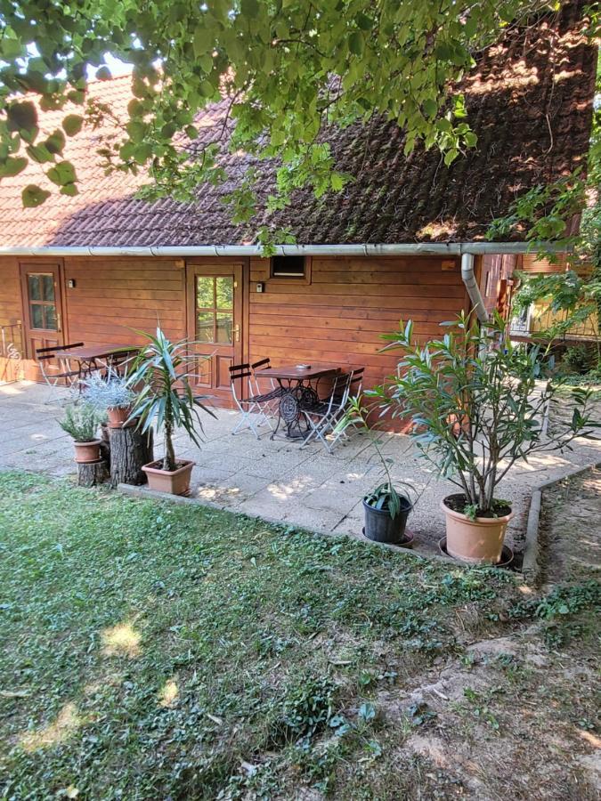 Mohas Vendeghaz Koszeg Mohas Ut 107 호텔 외부 사진