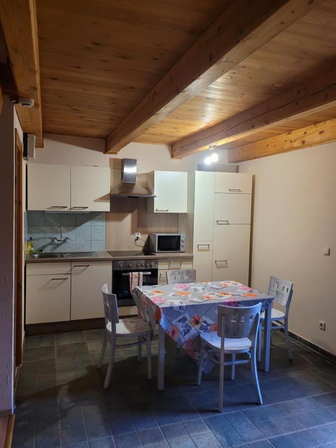 Mohas Vendeghaz Koszeg Mohas Ut 107 호텔 외부 사진
