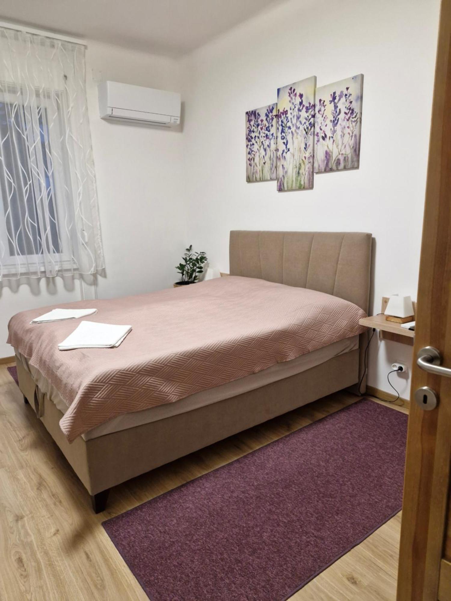 Mohas Vendeghaz Koszeg Mohas Ut 107 호텔 외부 사진